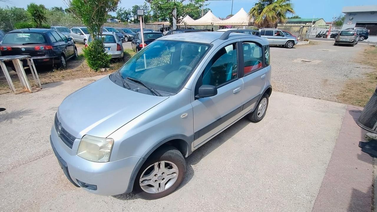 Fiat Panda 1.3 MJT 16V 4x4 GANCIO TRAINO