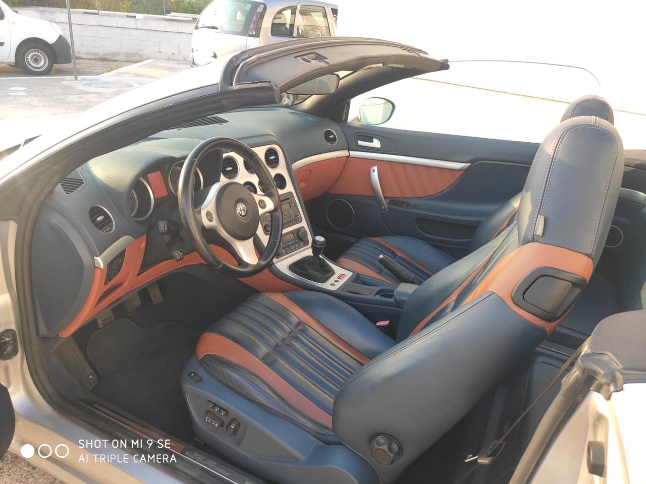 Alfa Romeo Spider 2.2 JTS