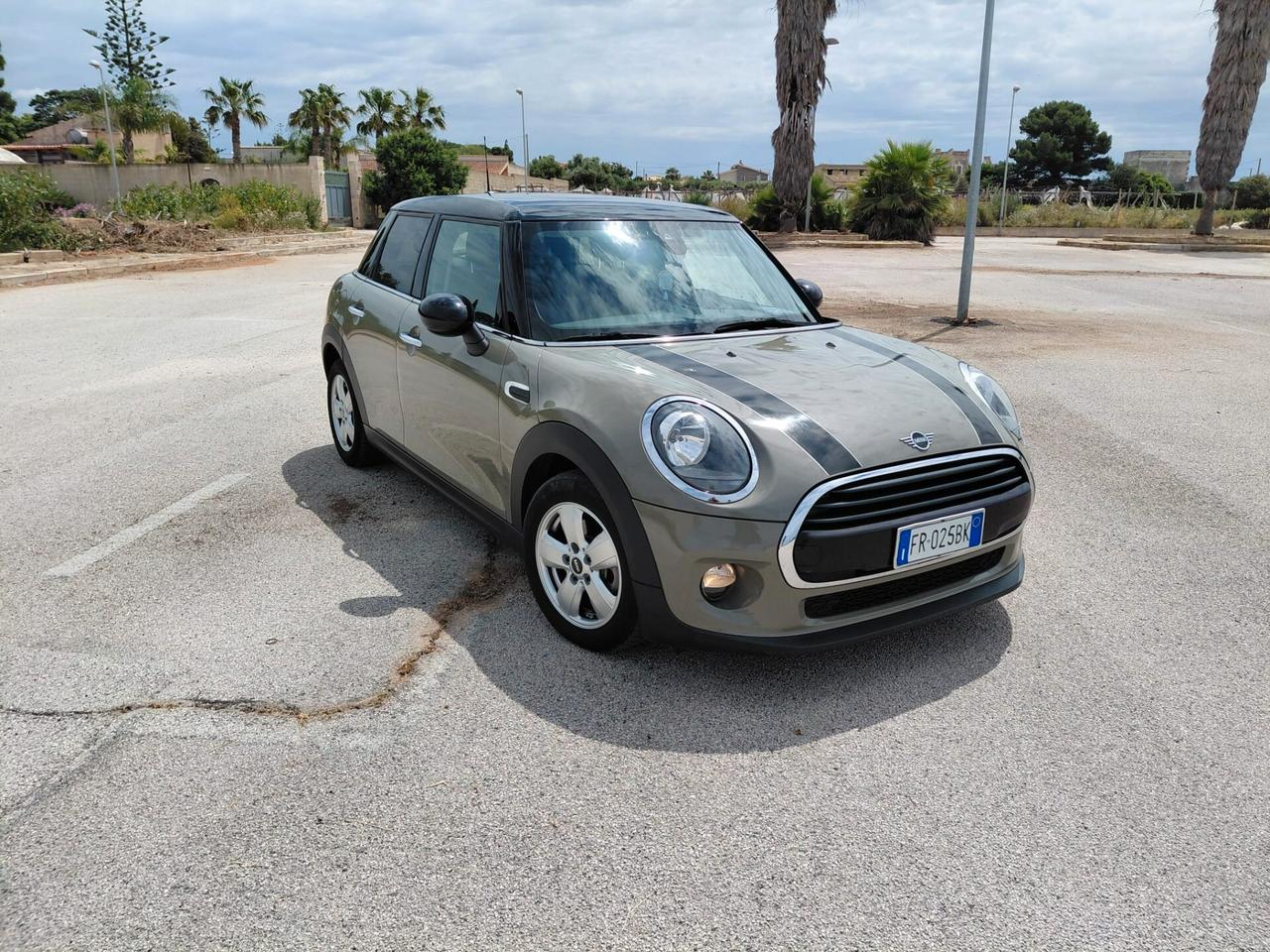 Mini Mini 1.5 Cooper D 5 porte