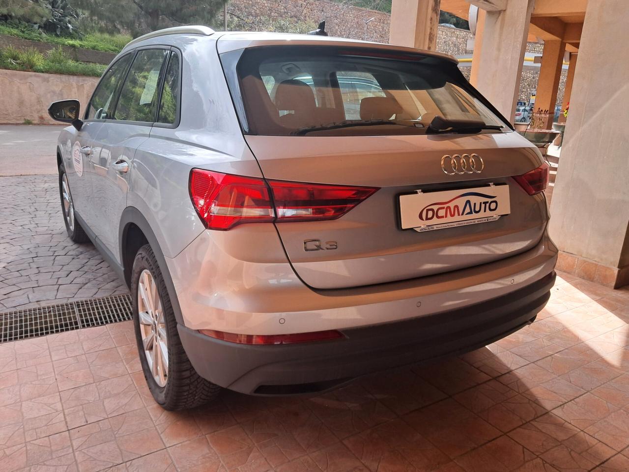 Audi Q3 35 TDI S tronic Business