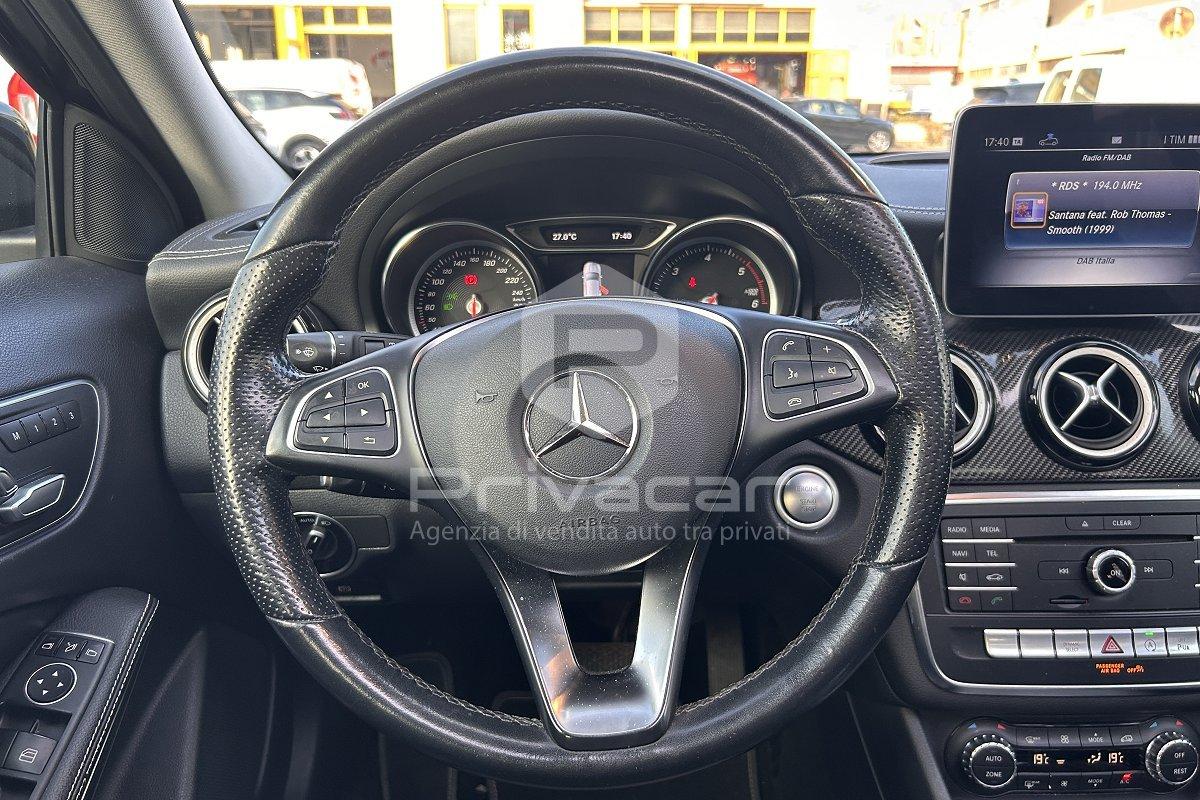 MERCEDES GLA 200 d Automatic Premium