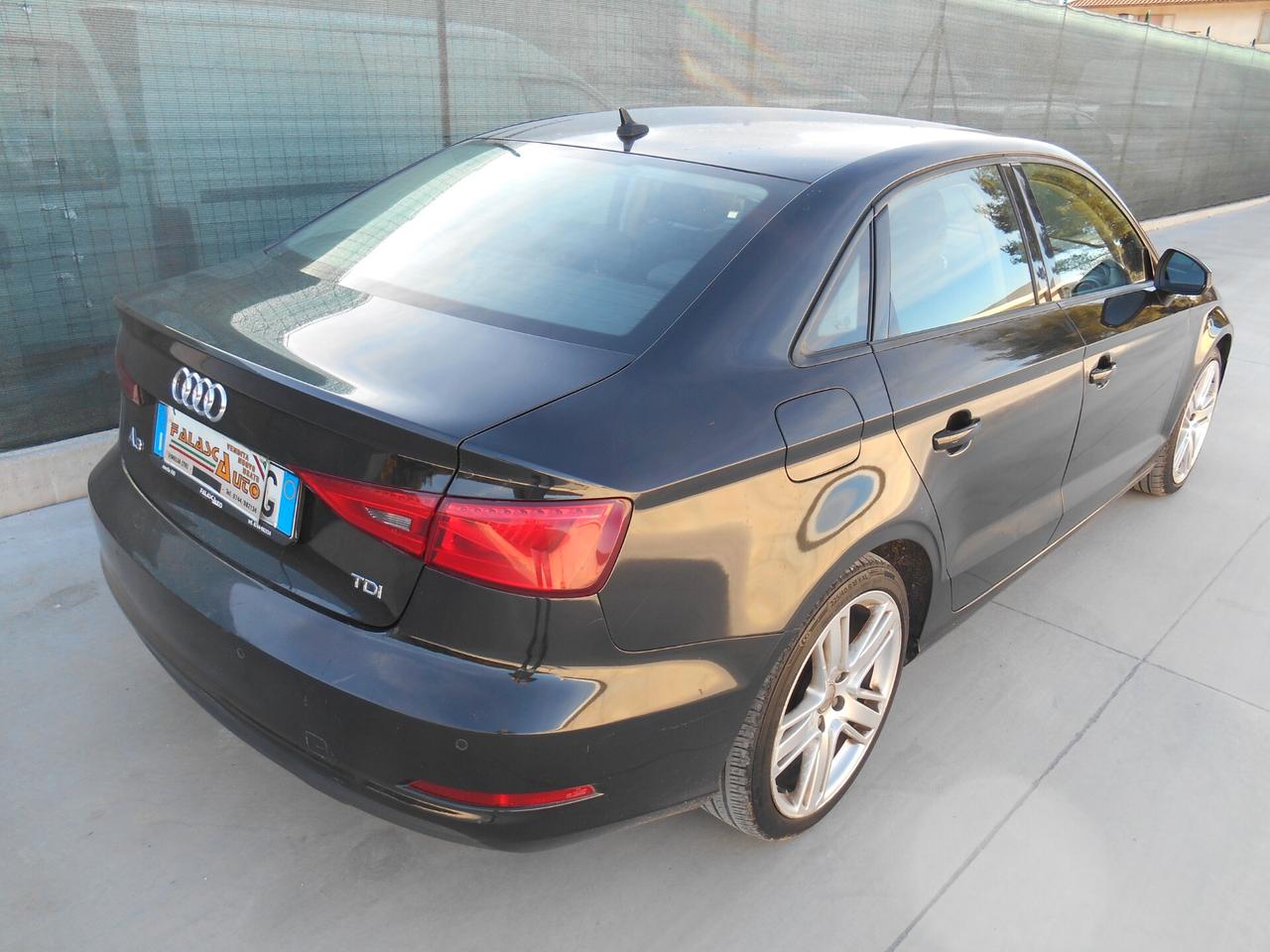 Audi A3 Sedan 1.6 TDI clean diesel S tronic Ambition