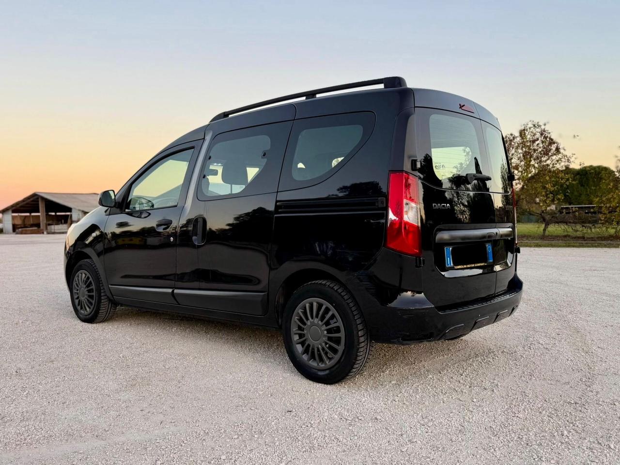 Dacia Dokker con posti 1.6 GPL neopatentati UNIPROPR