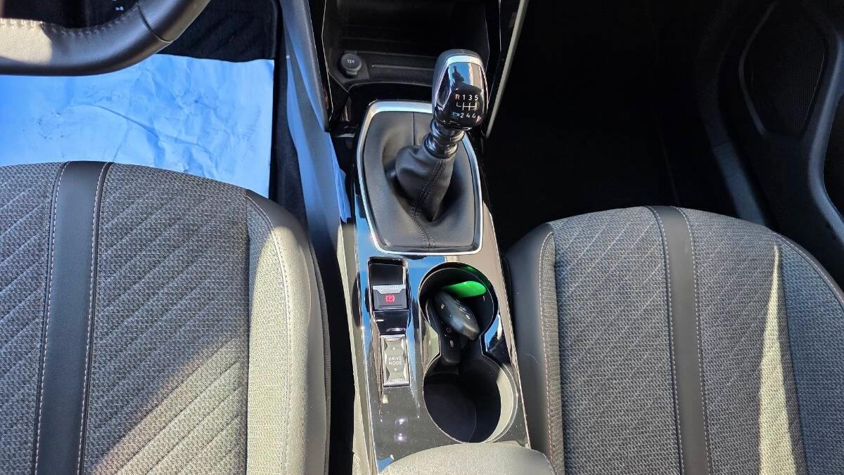 Peugeot 2008 1.2 puretech Allure s&s 100cv