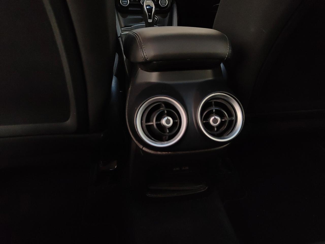 Alfa Romeo Stelvio 2.2 Turbodiesel 190 CV AT8 RWD Business