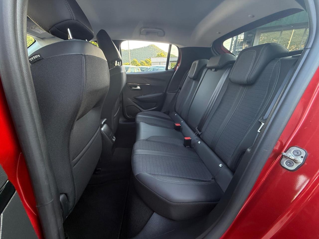 Peugeot 208 1.2 PureTech 100 CV S&S Auto. Allure