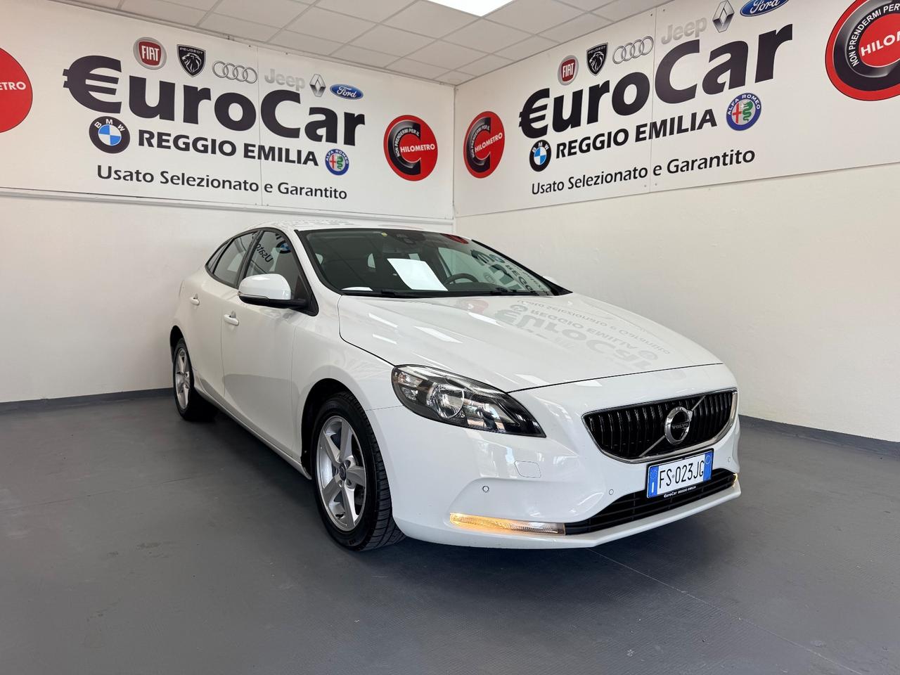 Volvo V40 D2 Inscription 2.0 120cv 07/2018 Euro 6B Neopatentati