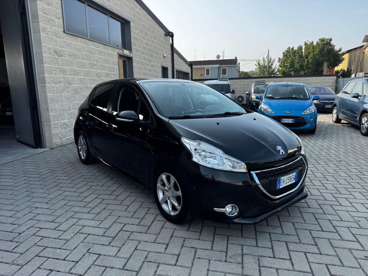 Peugeot 208 1.6 e-HDi 92 CV Stop&Start 5 porte Active