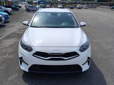 KIA Ceed III 2022 SW - Ceed SW 1.6 crdi mhev Business 136cv dct