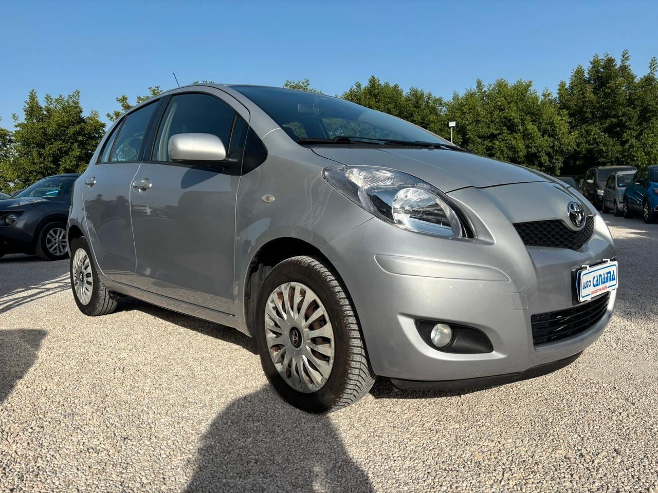 TOYOTA YARIS 1.0 B - 2010 92000 KM !!!