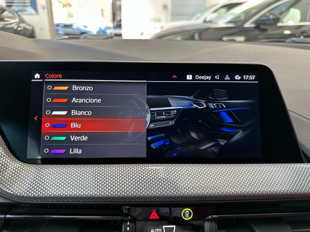 BMW 118 d Business Advantage auto - IVA - LED-17"-Carplay-Camera