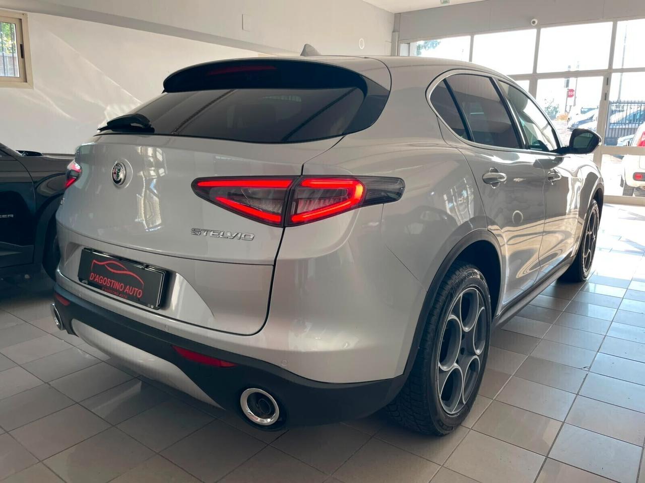 Alfa Romeo Stelvio 2.2 Turbodiesel 210 CV AT8 Q4 Executive