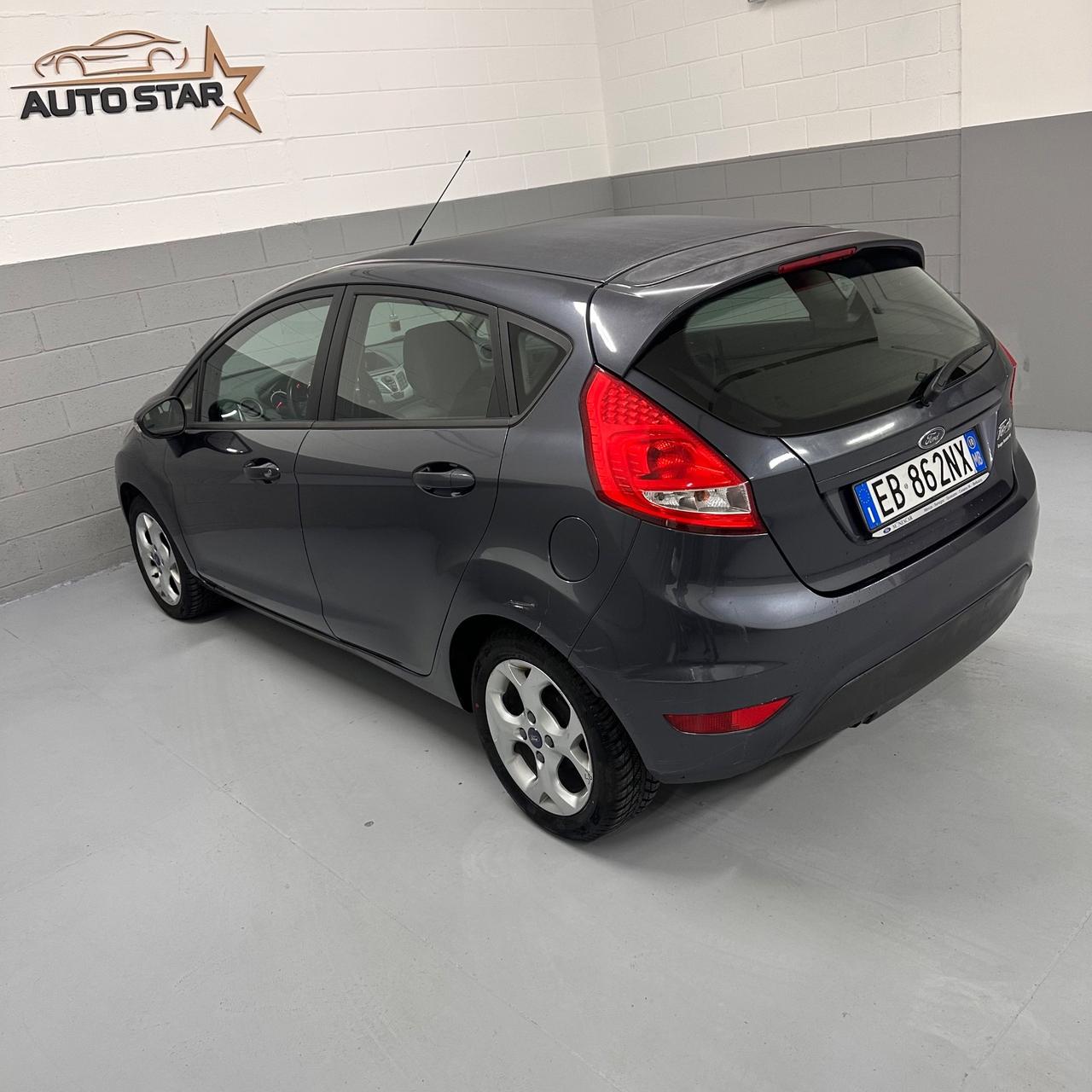 Ford Fiesta 1.2 82 CV 5 porte Titanium NEOPATENTATI