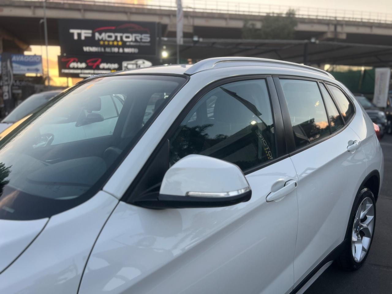 BMW X1 sDrive18d X Line - 12/2013