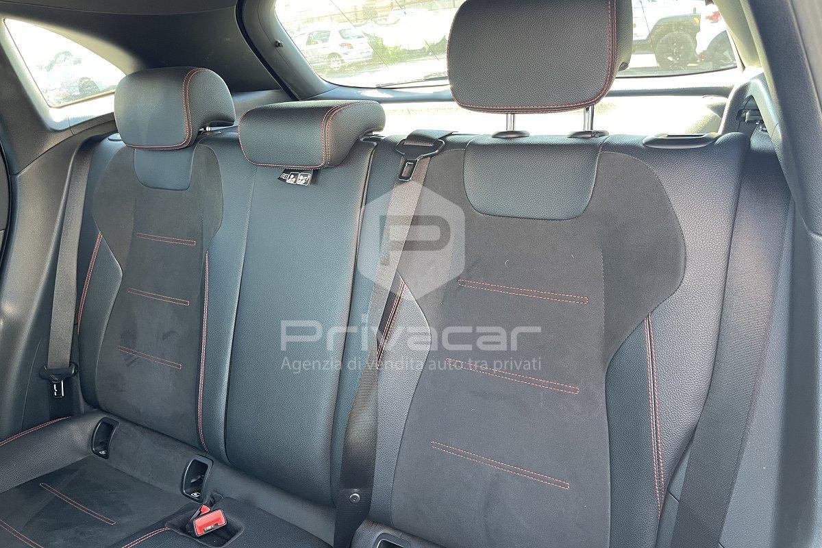 MERCEDES GLA 200 d Automatic 4Matic Premium