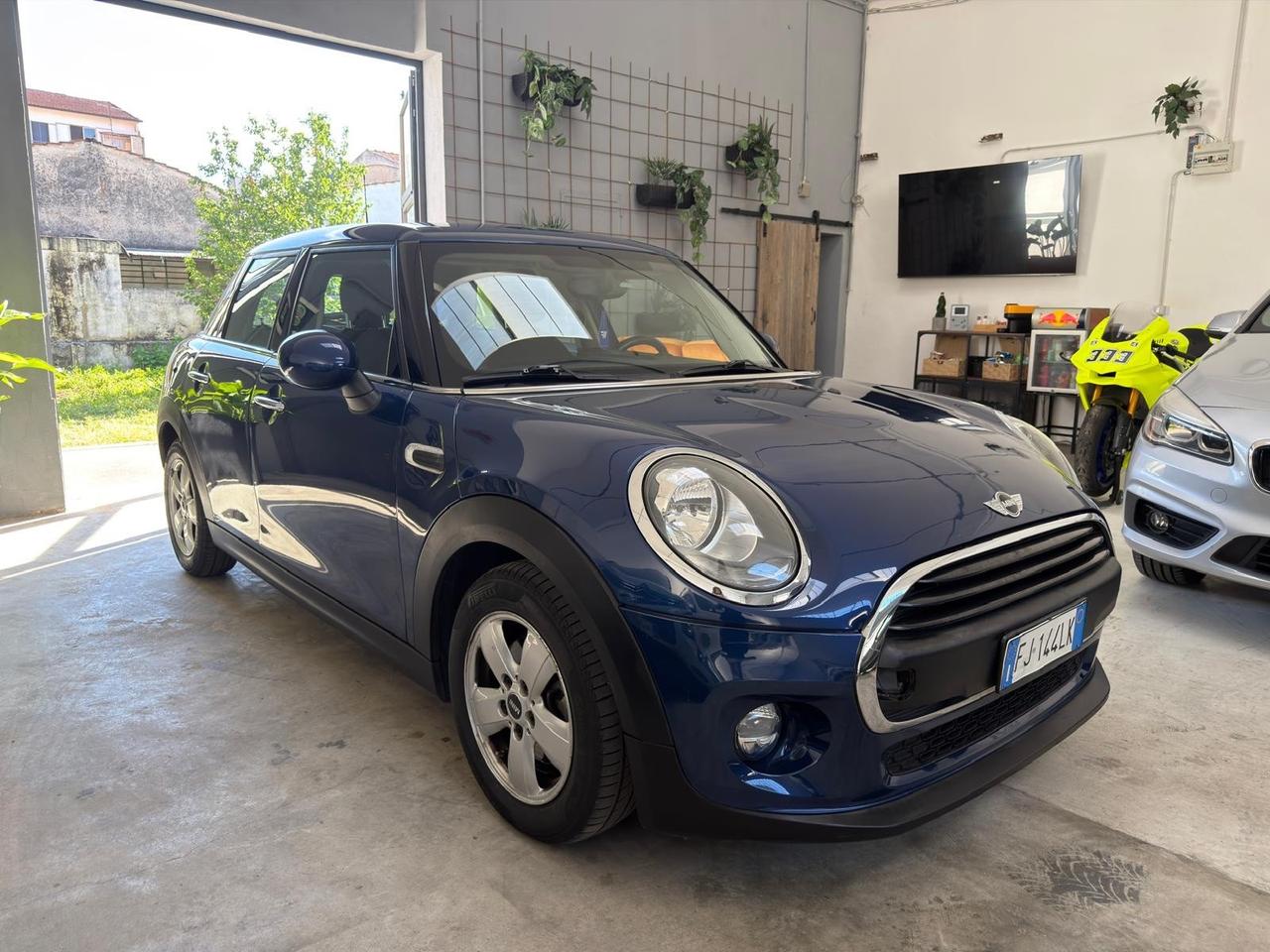 Mini 1.2 One