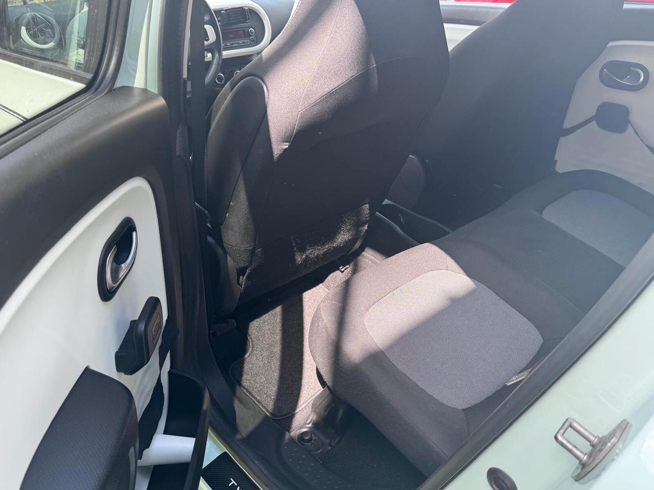 Renault Twingo 1.0 69cv INTENS, FALTDACH, SENSORI,LED,GARANZIA,UNIPRO