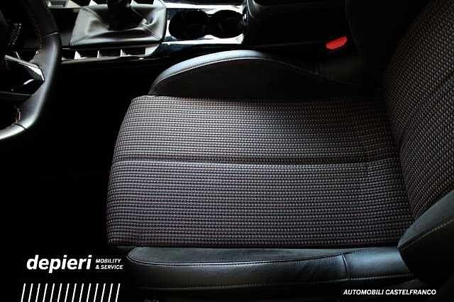 DS DS 3 Crossback PureTech 100 Performance Line -Ok Neop