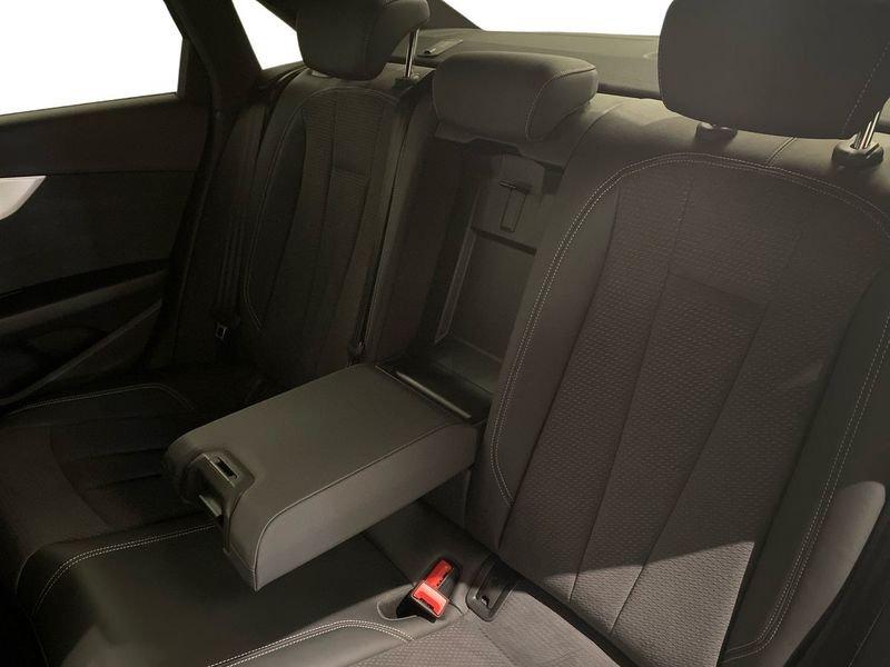 Audi A4 40 TDI quattro S tronic S line edition