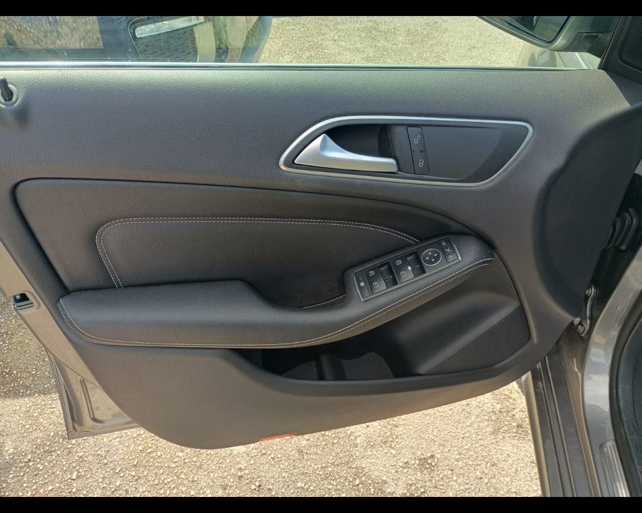 Mercedes-Benz Classe B (T246/242) - B 200 d Automatic Sport