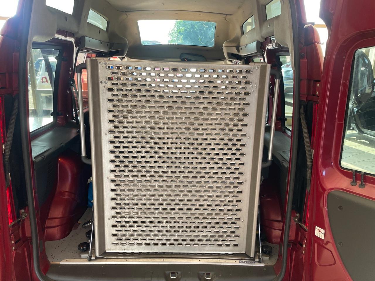 Fiat Doblo Doblò 1.4 Dynamic TETTO ALTO - ALLESTIMENTO PER TRASPORTO DISABILI