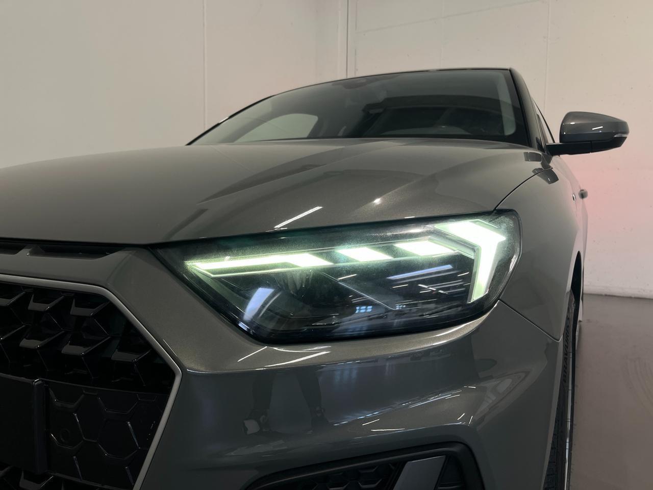 AUDI A1 SPORTBACK 35 TFSI S-TRONIC S-LINE EDITION