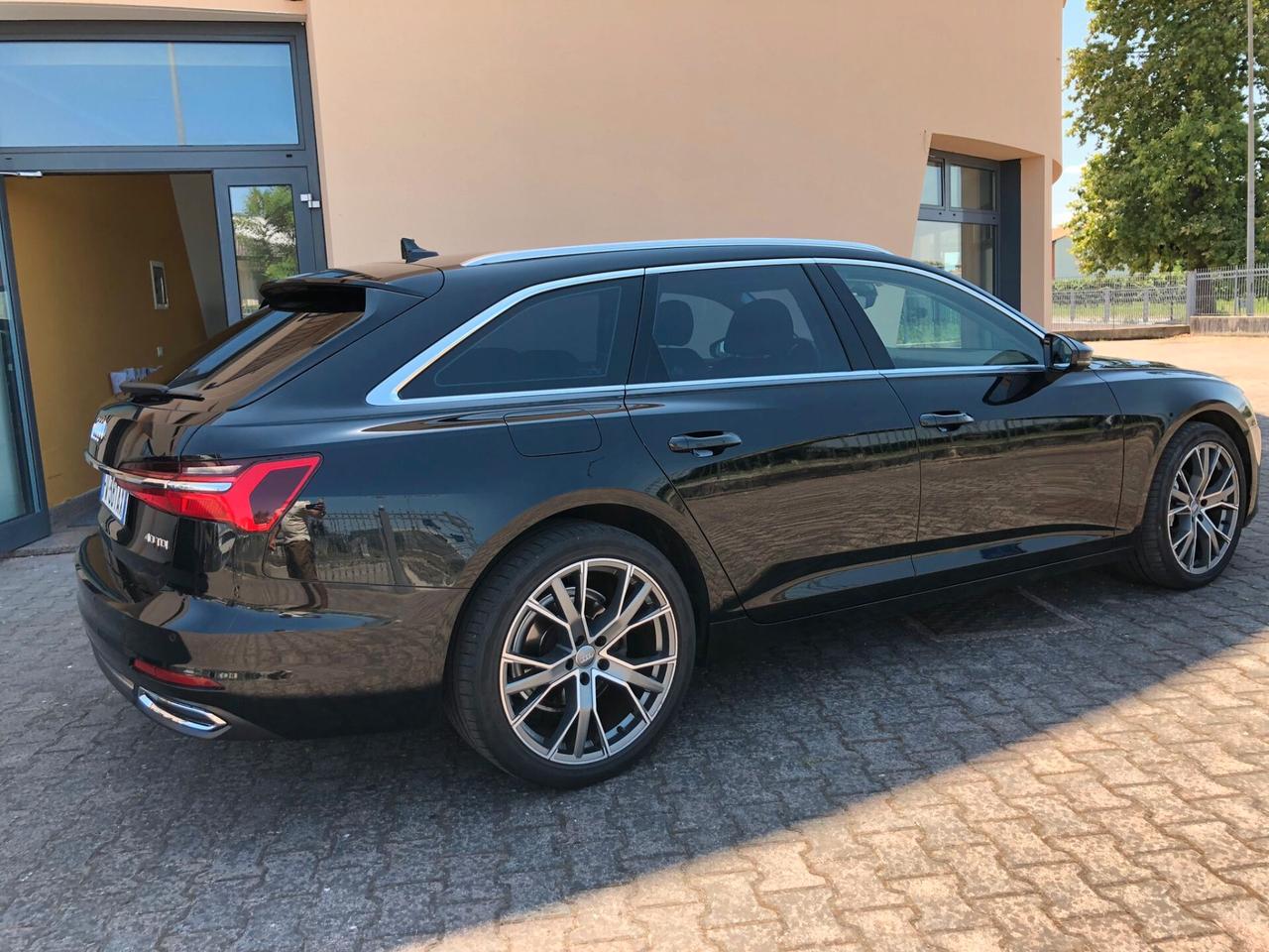 Audi A6 Avant 2.0 TDI ultra S tronic Business Plus