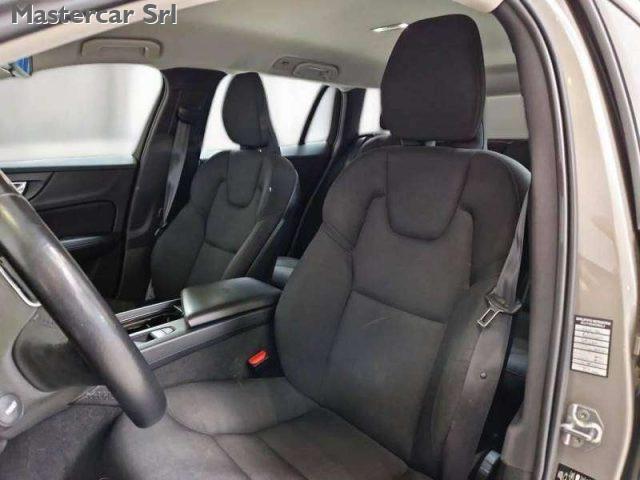 VOLVO V60 V60 2.0 D3 150cv Business auto - FW538VN