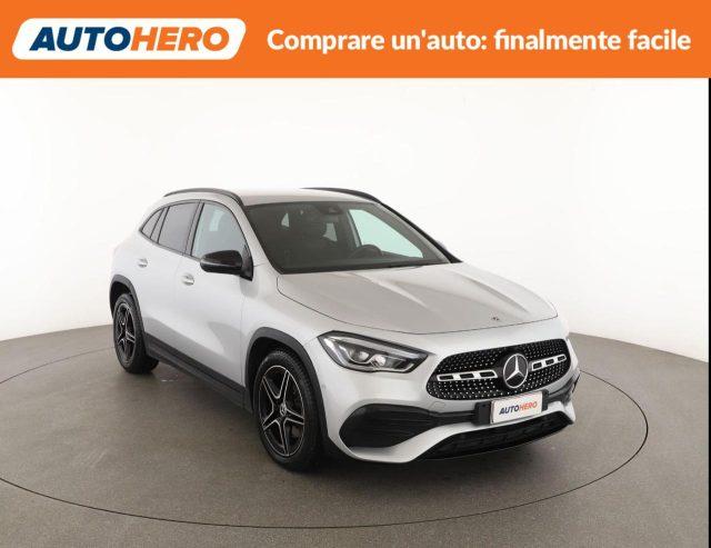 MERCEDES-BENZ GLA 180 d Automatic Premium