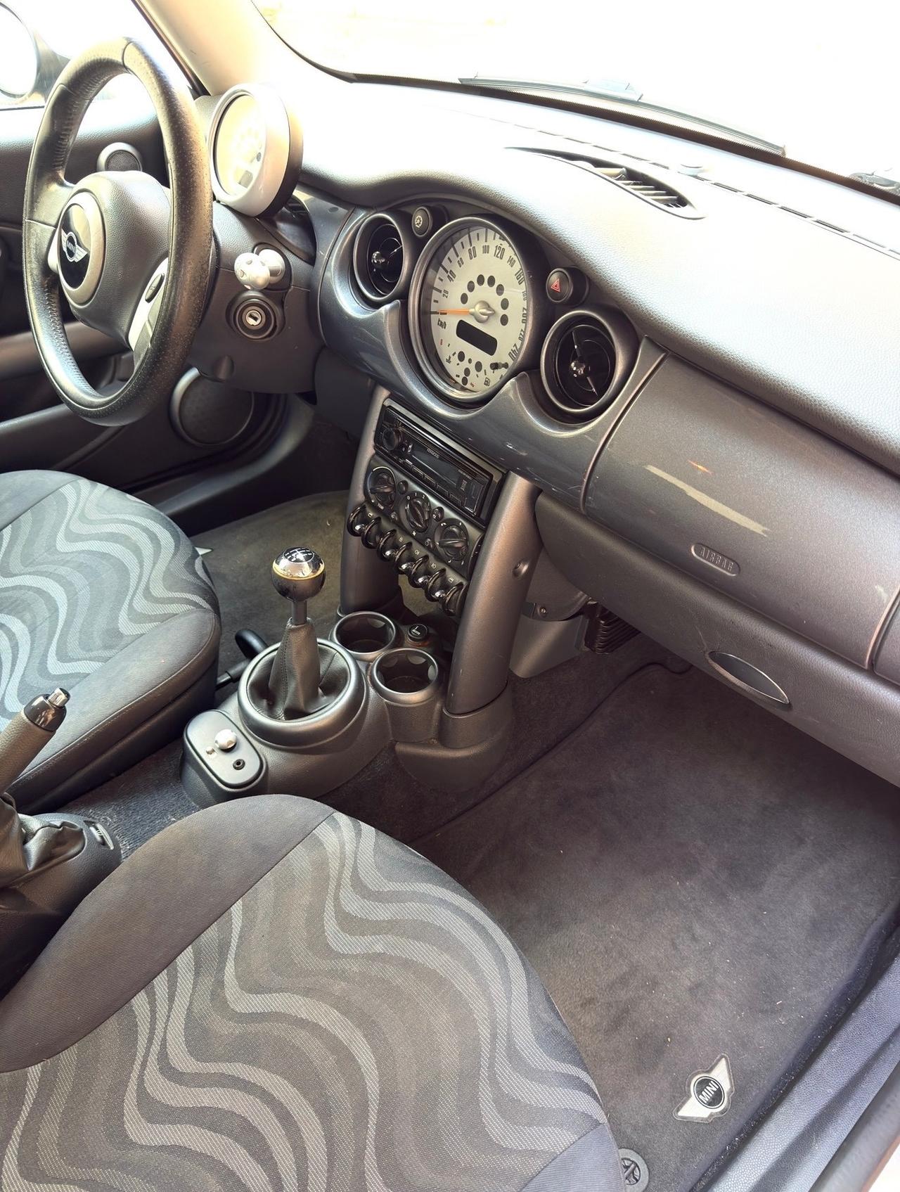Mini 1.6 16V One de luxe