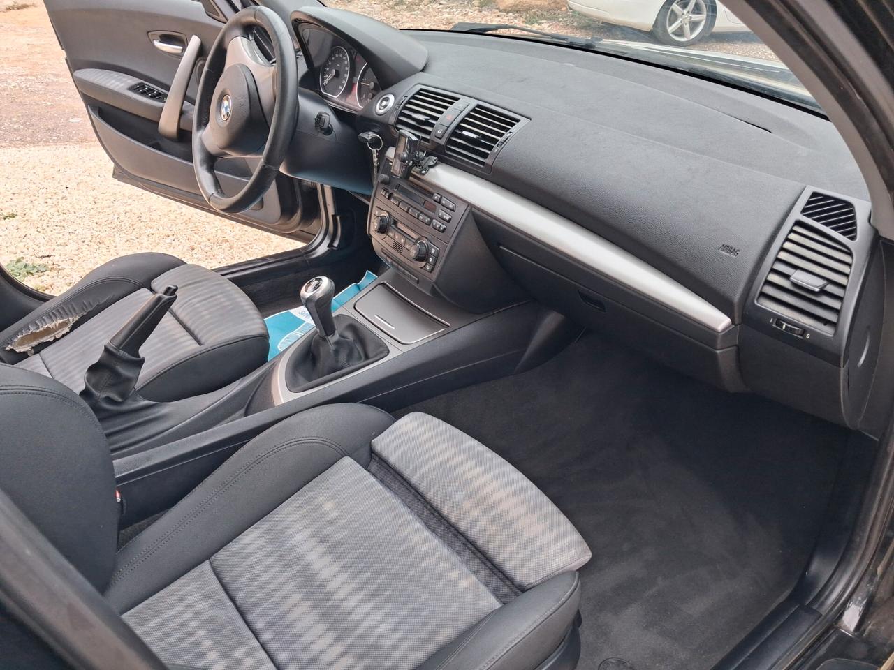 Bmw 118 118d cat 5 porte Attiva