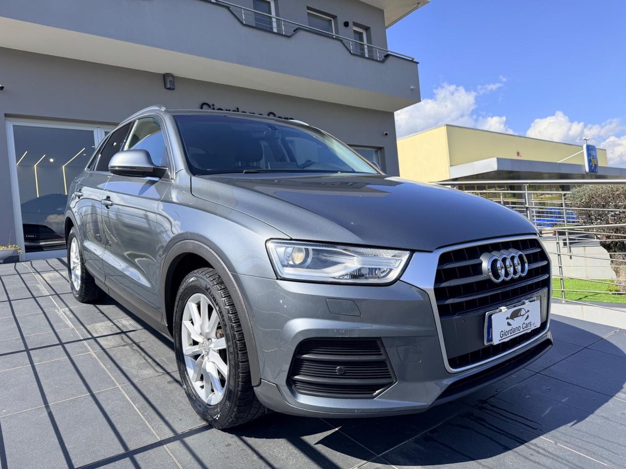 Audi Q3 2.0 TDI 120CV S tronic Sport in garanzia