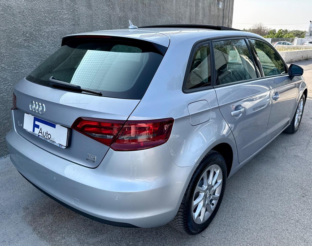 Audi A3 1.6 TDI,TETTO APRIBILE ,Climatronic bizona,Navi,ecc.