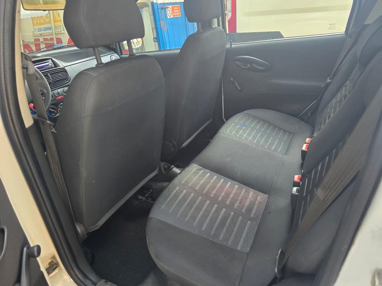 Fiat Punto Classic 1.2 5 porte Natural Power rate da 99,00