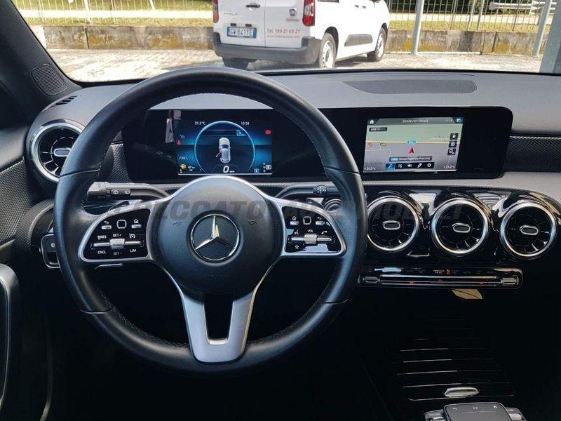 Mercedes-Benz Classe A A 180 d Sport auto