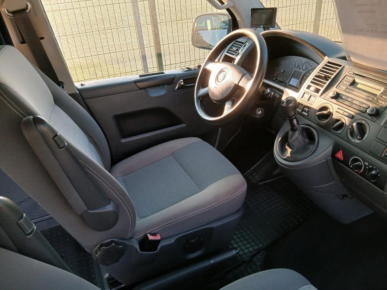 Volkswagen Multivan 2.5 Tdi 130 cv Strartline +gancio e NAvi
