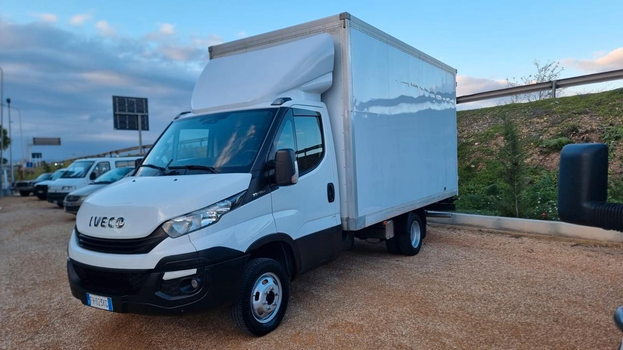 Iveco Daily GEMELLATO CON SPONDA IDRAULICA