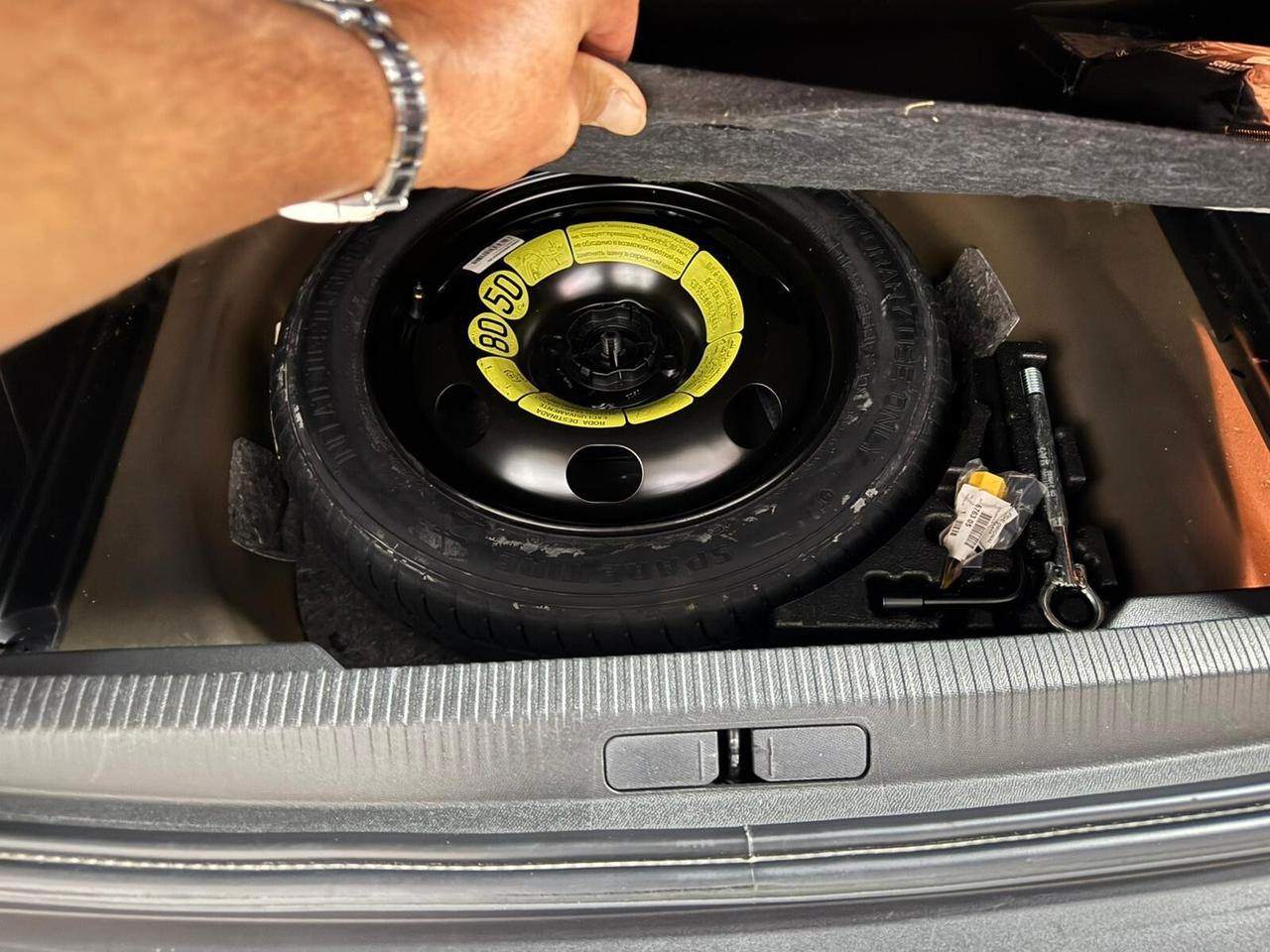 Peugeot 2008 BlueHDi 130 S&S EAT8 GT Pack Veglia l'i-cockpit 3D