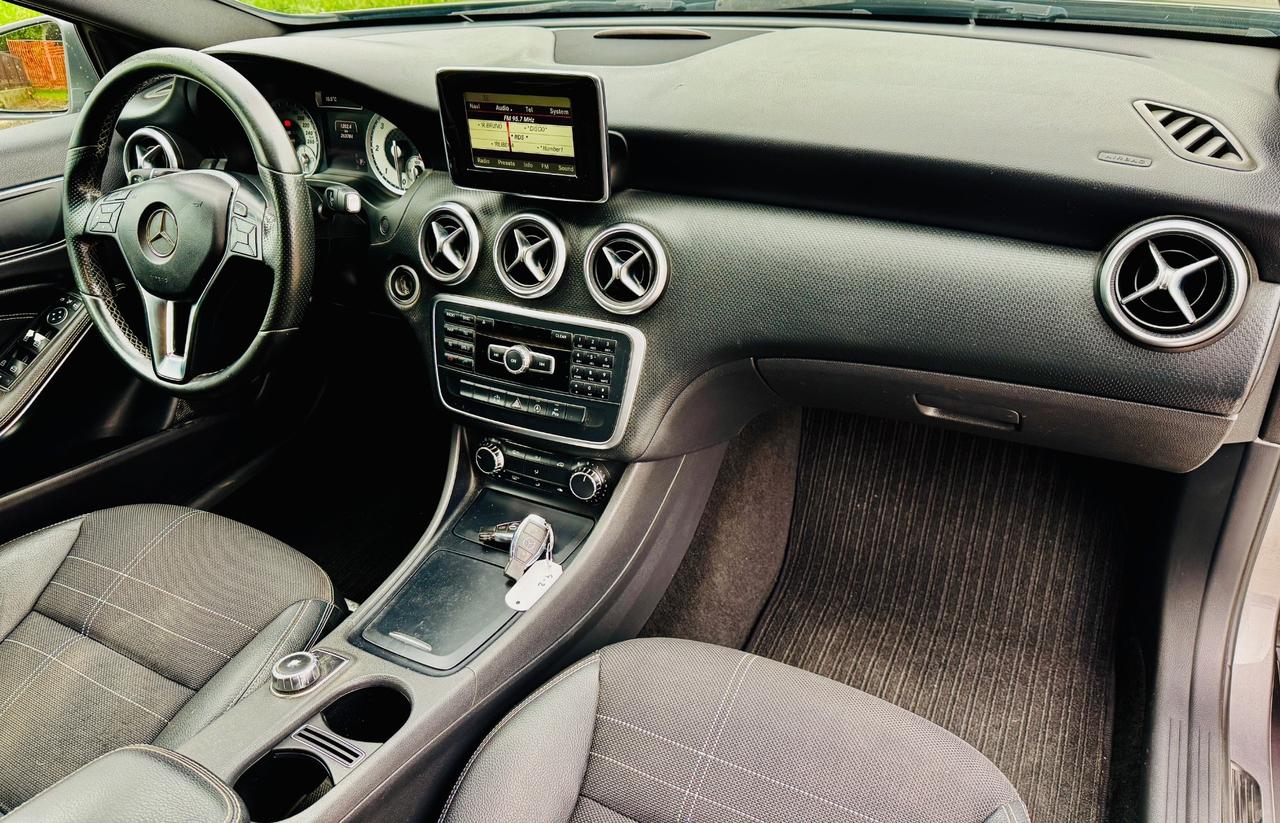 Mercedes-benz A 180 CDI Automatic Dark Night Edition