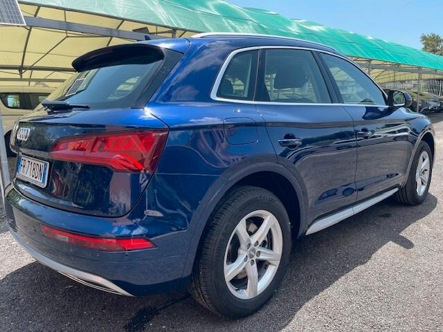 Audi Q5 2.0 TDI quattro S tronic Business Sport