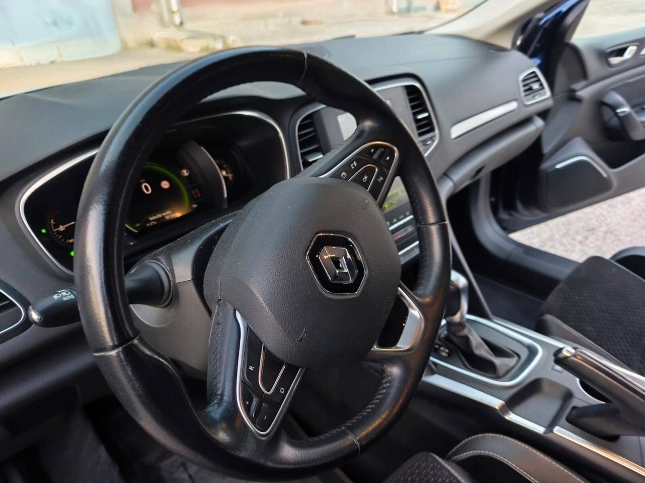 Renault Megane 2018---1.2 Benzina Automatica