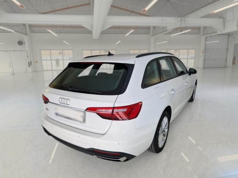 AUDI A4 SW 2.0 TDI S-TRONIC