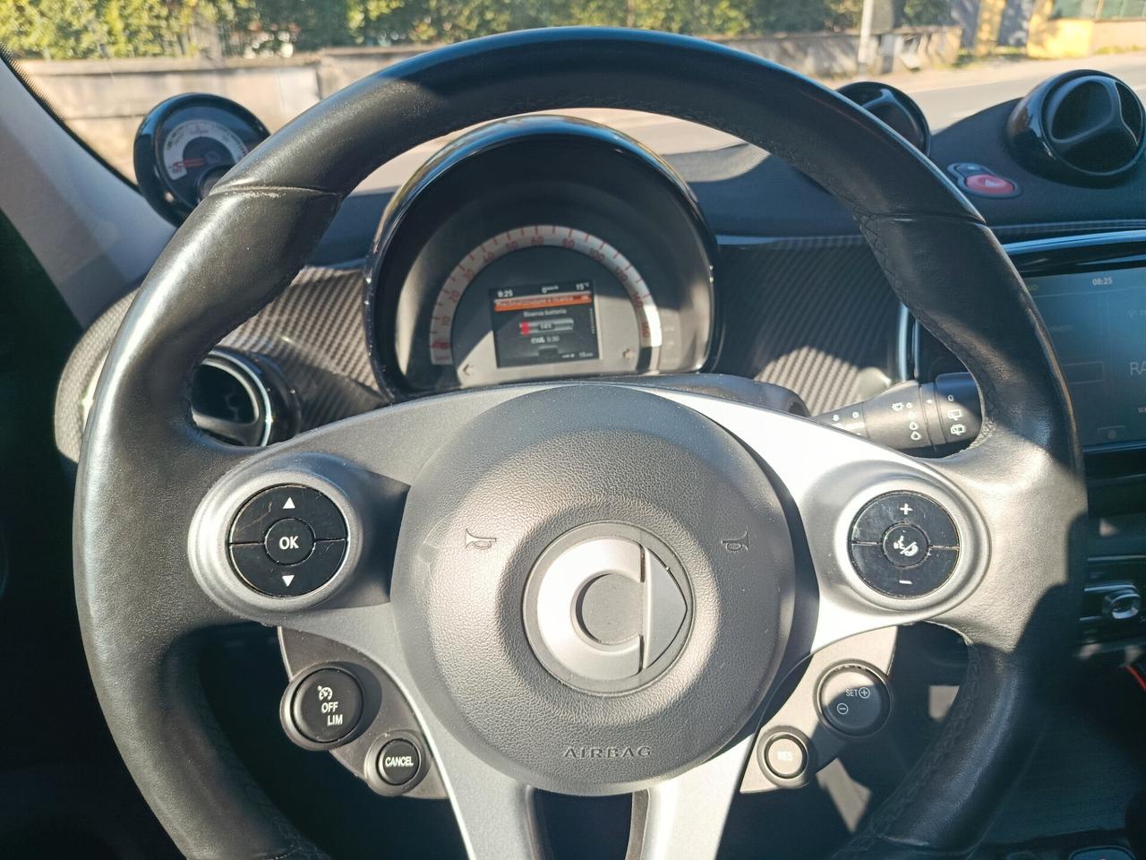 Smart ForFour EQ Pulse