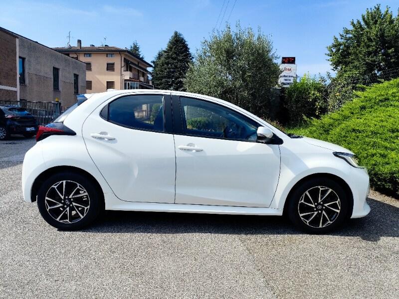 TOYOTA Yaris 4ª serie Yaris 1.0 5 porte Trend