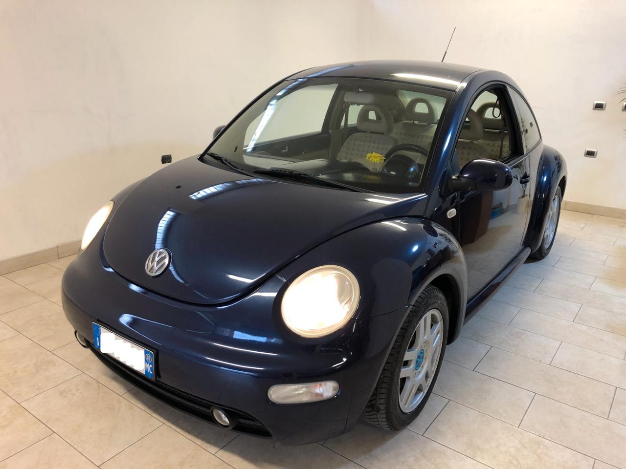 Volkswagen New Beetle 1.6 GPL FULL DISTRIBUZIONE TAGLIANDATA NEOPATENTATI