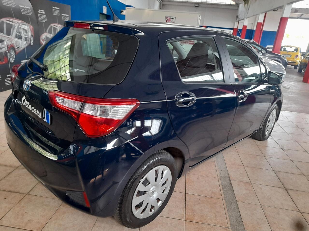 Toyota Yaris 1.5 Hybrid 5 porte Cool