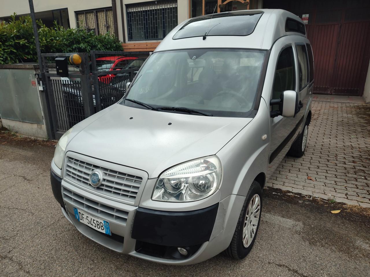 FIAT DOBLO 1.4BENZINA CON PEDANA DISABILI POCHI KM