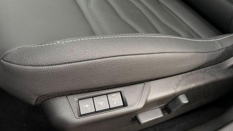 Jeep Avenger e-Hybrid 1.2 MHEV e-Hybrid Turbo Summit TETTO P. PELLE