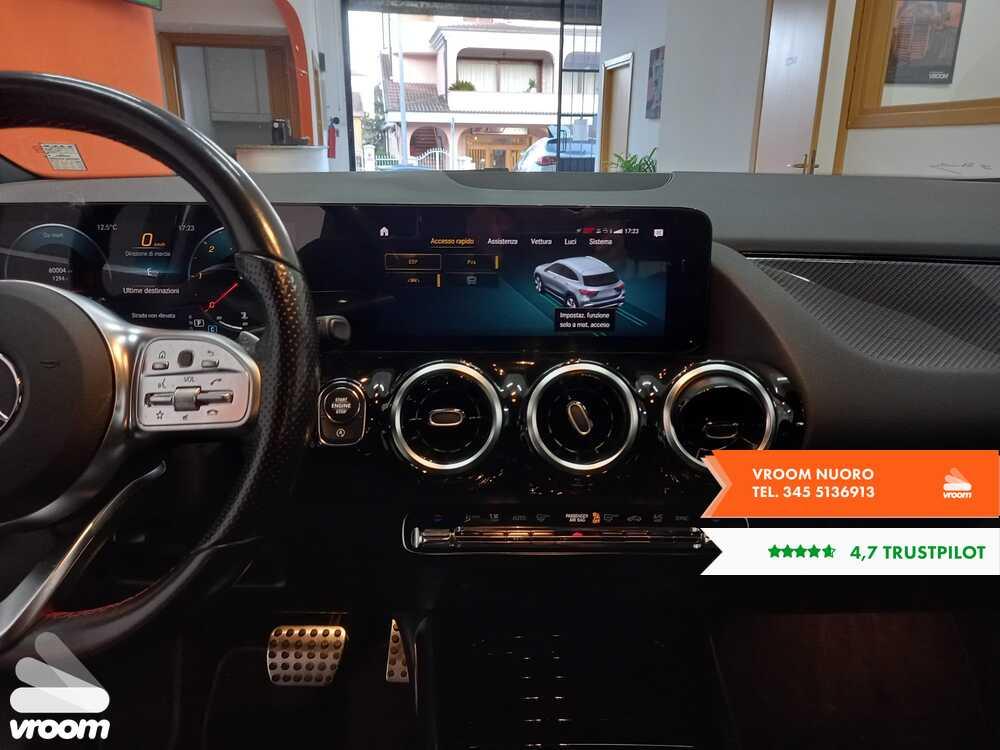 MERCEDES GLA (H247) GLA 200 d Automati...