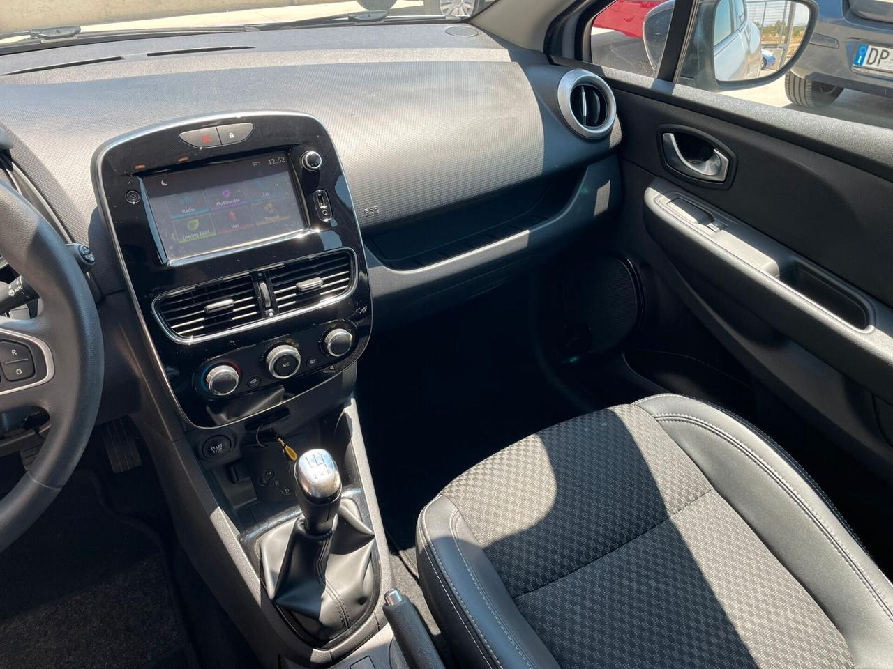 Renault Clio TCe 12V 90CV Start&Stop 5 porte Energy Duel2